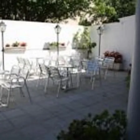 Hotel La Masia Portbou